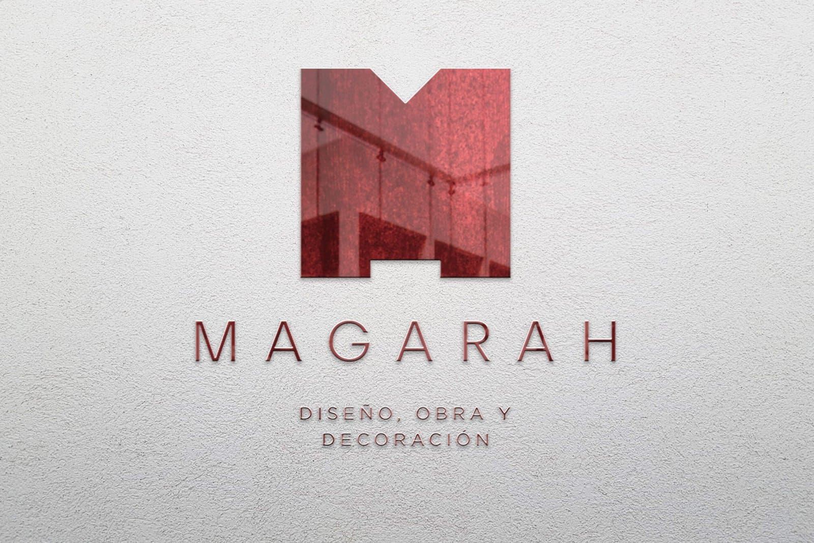 Logotipo de Magarah con una M en la parte superior haciendo el símil de una ventana.